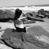Diane Valentin Photo 25