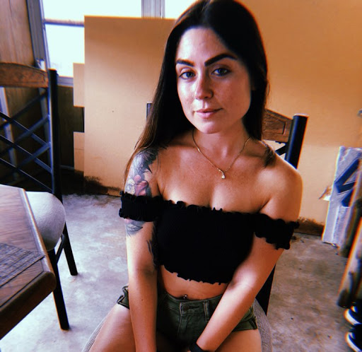 Jessica Barrett Photo 43