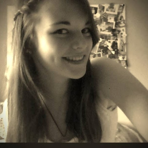 Eleanor Payne Photo 25