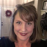 Jennifer Custer Photo 7