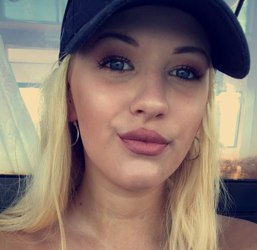 Hannah Fowler Photo 33