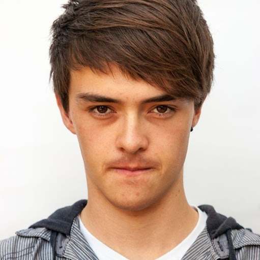 Benjamin Pollock Photo 13