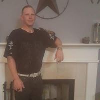 Kenneth Lynch Photo 35