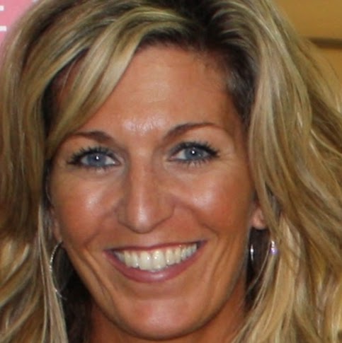 Michelle Mercer Photo 29