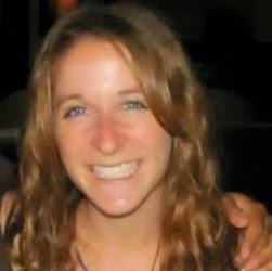 Julia Robbins Photo 22