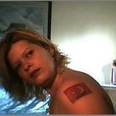Laura Short Photo 9