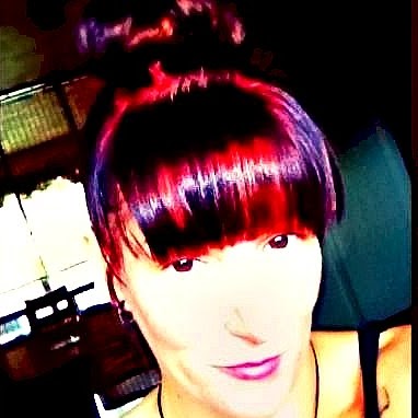 Tamara Bennett Photo 13