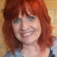 Robyn Roberts Photo 29