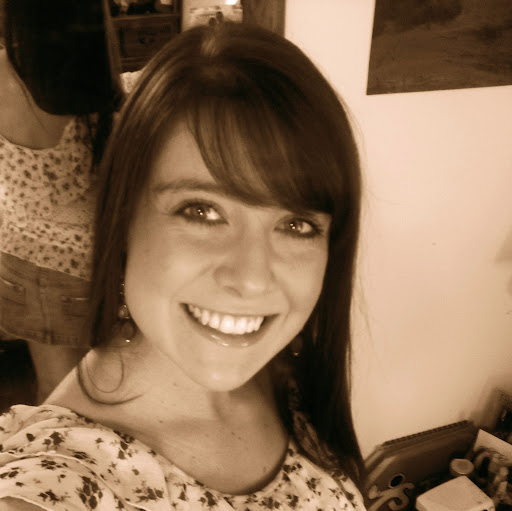Danielle Combs Photo 22