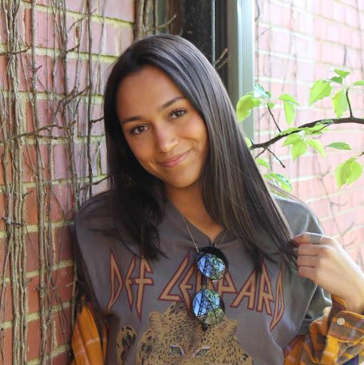 Stephanie Frye Photo 17