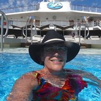 Debra Winter Photo 37