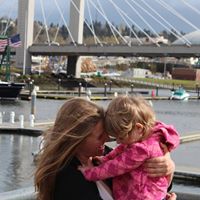Emily Plummer Photo 23