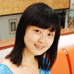 Lingling Chen Photo 8