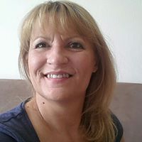 Linda Wood Photo 15