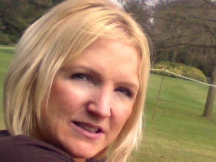Elizabeth Glover Photo 10