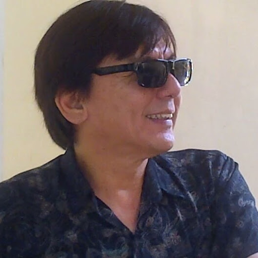 Eddy Simon Photo 10