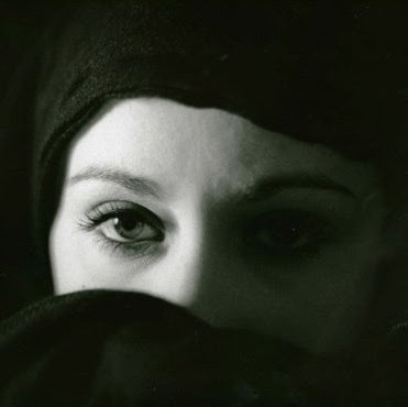 Maria Bravo Photo 44
