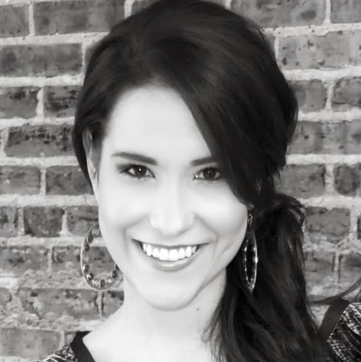 Amanda Medina Photo 20
