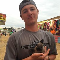 Hunter Hodges Photo 4