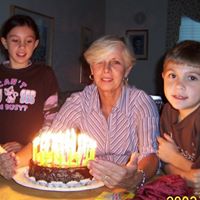 Janet Schneider Photo 26