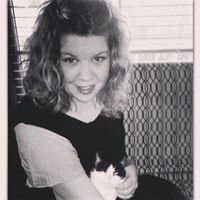 Megan Reynolds Photo 32