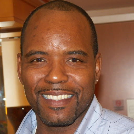 Dwayne Collins Photo 9