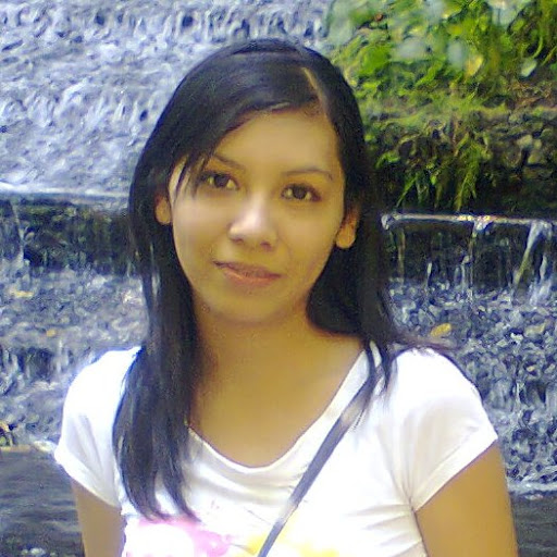 Elizabeth Delgado Photo 4