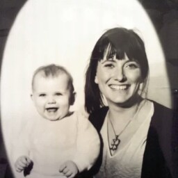 Brenda Bowen Photo 23