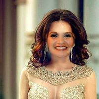 Elizabeth Fernandez Photo 31