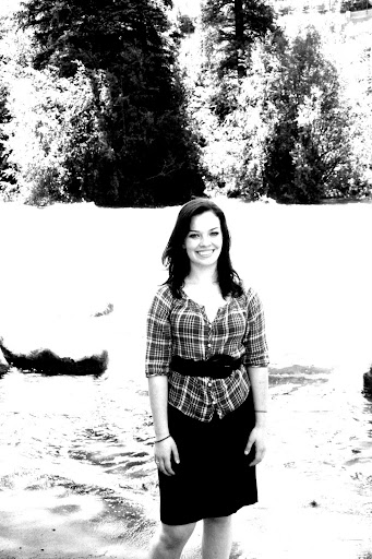 Rachel Rogers Photo 39