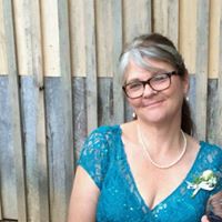 Julia Andersen Photo 20