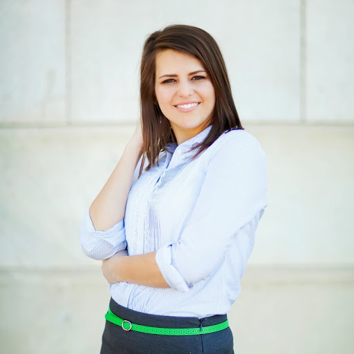 Julie Swenson Photo 30