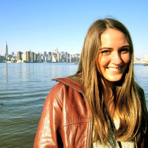 Hillary Marshall Photo 8