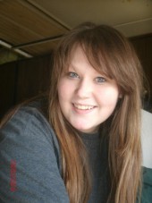 Julie Briggs Photo 48
