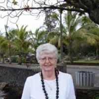 Ruth Logue Photo 15