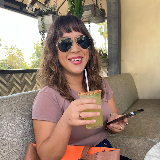 Chelsea Reynolds Photo 33
