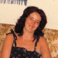 Catherine Holland Photo 30
