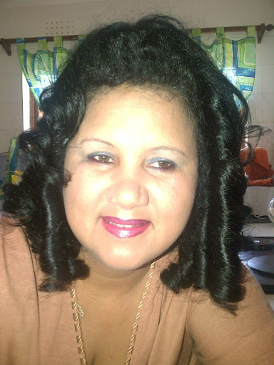 Maxine Lewis Photo 6