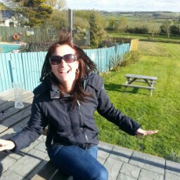 Vicki Gallagher Photo 32