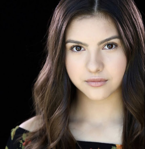 Sara Rowe Photo 34