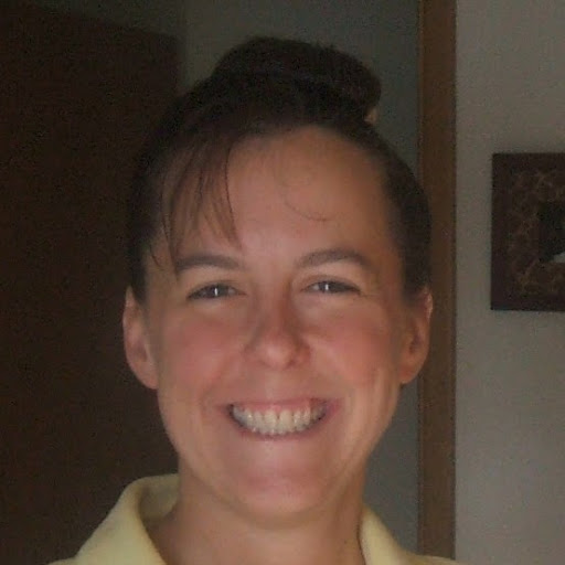 Connie Gray Photo 17