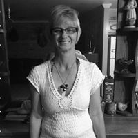 Judy Hooper Photo 32
