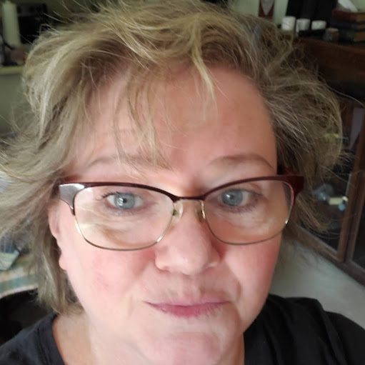 Lisa Clark Photo 59