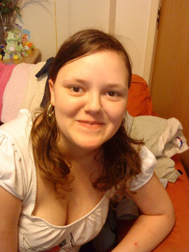 Zoe Cooke Photo 11