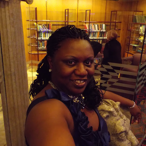 Cassandra Poole Photo 19