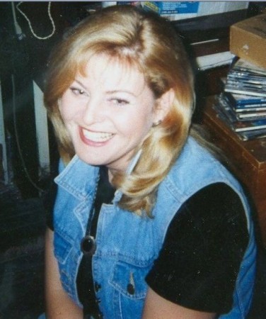 Karen Bell Photo 31