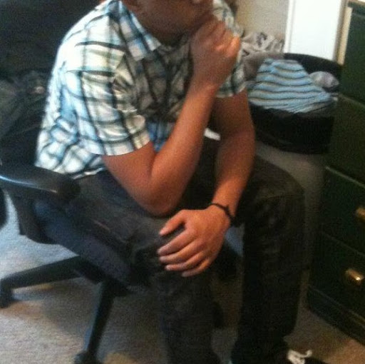 Miguel Reyes Photo 4