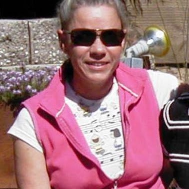 Lisa Redmond Photo 17