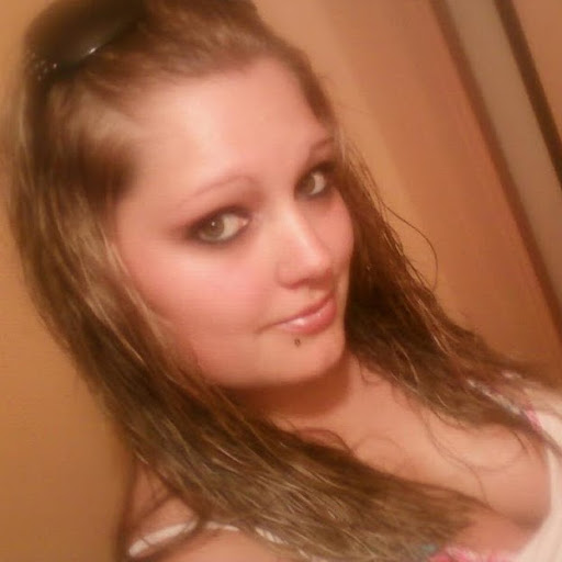 Nicole Crews Photo 21
