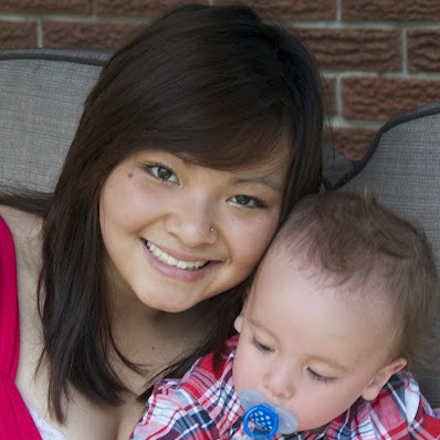 Sarah Edwards Photo 34